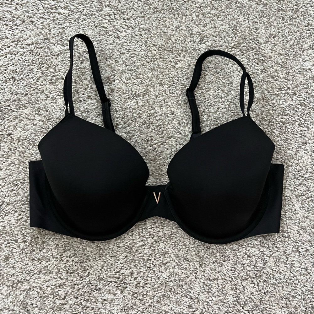 Victoria’s Secret Smooth Lightly Lined Full-Coverage Bra